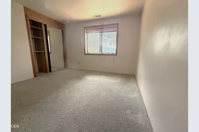 8330 Hwy 238, Jacksonville, OR 97530 - Photo 33