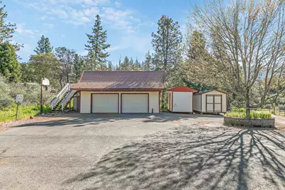 8330 Hwy 238, Jacksonville, OR 97530 - Photo 33