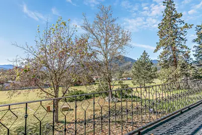 8330 Hwy 238, Jacksonville, OR 97530 - Photo 35