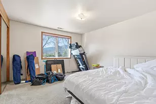 8330 Hwy 238, Jacksonville, OR 97530 - Photo 25