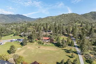 8330 Hwy 238, Jacksonville, OR 97530 - Photo 41