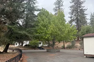 8330 Hwy 238, Jacksonville, OR 97530 - Photo 41