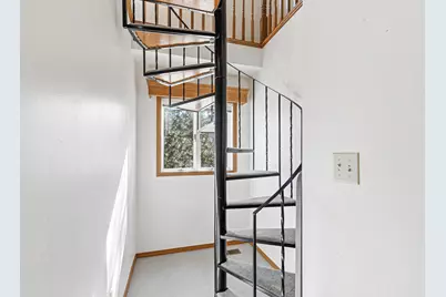 8330 Hwy 238, Jacksonville, OR 97530 - Photo 21