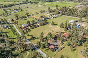 8330 Hwy 238, Jacksonville, OR 97530 - Photo 53