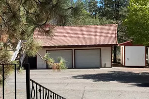 8330 Hwy 238, Jacksonville, OR 97530 - Photo 39