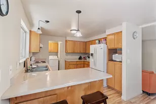 7764 Azalea-Glen Rd, Glendale, OR 97442 - Photo 3