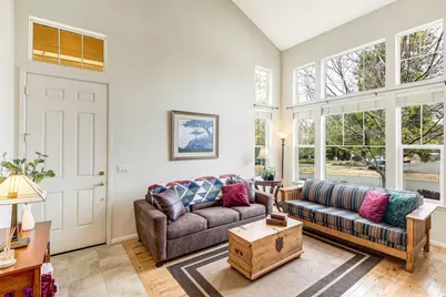 630 SW Hill Street, Bend, OR 97702 - Photo 5