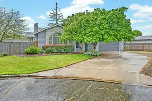 2026 Stockel Ct, Medford, OR 97504 - Photo 1