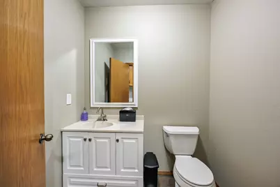 1002 NW 6th Street, Grants Pass, OR 97526 - Photo 19