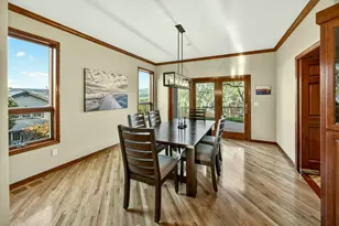 2583 Oak View Cir, Medford, OR 97504 - Photo 25