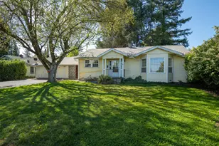 1467 S Stage Rd, Medford, OR 97501 - Photo 13