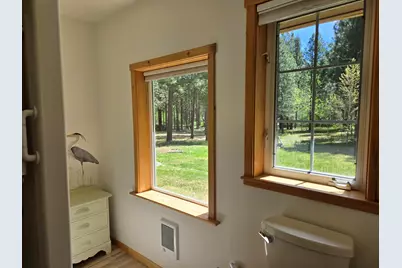 25437 Rocky Point Road, Klamath Falls, OR 97601 - Photo 19