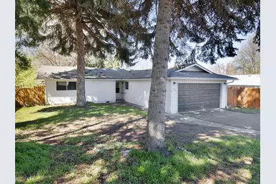 2612 Berkeley Street, Klamath Falls, OR 97601 - Photo 1