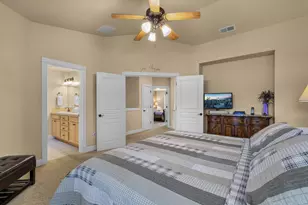 935 SW Chamberlain St, Bend, OR 97702 - Photo 19