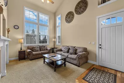 935 SW Chamberlain Street, Bend, OR 97702 - Photo 5