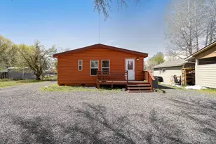 4832 Summers Ln, Klamath Falls, OR 97603 - Photo 3