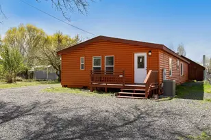4832 Summers Ln, Klamath Falls, OR 97603 - Photo 1