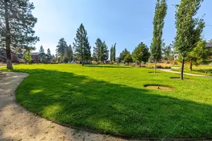 1112 N Wildflower Ln, Sisters, OR 97759 - Photo 33