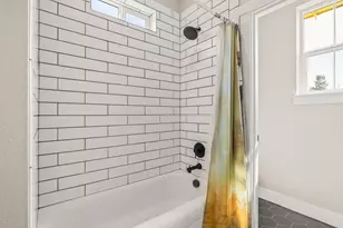 1112 N Wildflower Ln, Sisters, OR 97759 - Photo 17