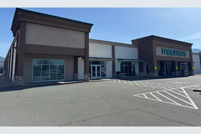 891 NE D Street #1060A&B, Grants Pass, OR 97526 - Photo 7