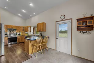 50940 S Huntington Rd, La Pine, OR 97739 - Photo 5