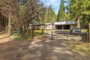 29909 Pelican Butte Rd, Klamath Falls, OR 97601 - Photo 25