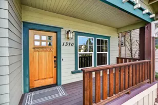 1370 Northwest Mount Washington Drive, Bend, OR 97703 - Photo 3