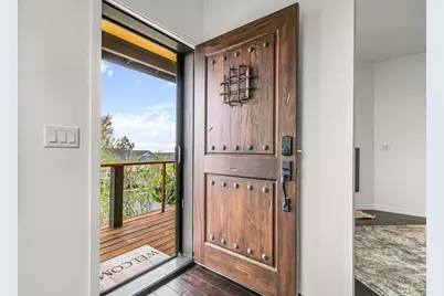 4351 Vista Pointe Drive, Medford, OR 97504 - Photo 3