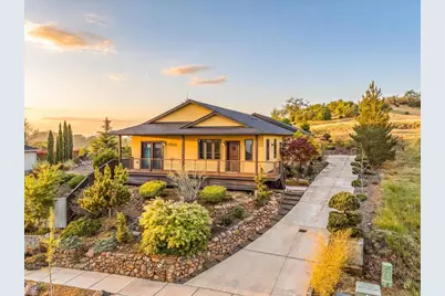 4351 Vista Pointe Drive, Medford, OR 97504 - Photo 1