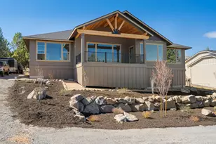 623 Goshawk Dr, Redmond, OR 97756 - Photo 1