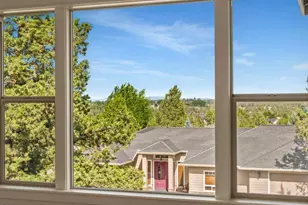 623 Goshawk Dr, Redmond, OR 97756 - Photo 35