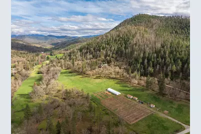 3998 Little Applegate Road, Jacksonville, OR 97530 - Photo 9