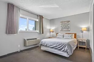 1565 NW Wall St, Bend, OR 97703 - Photo 15