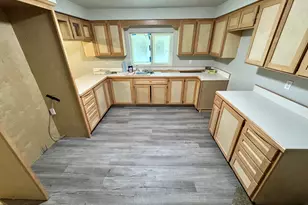 380 Dexter Way, Grants Pass, OR 97527 - Photo 5