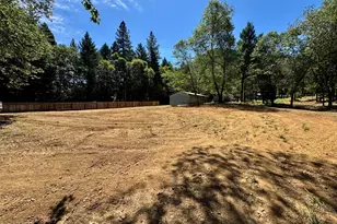 380 Dexter Way, Grants Pass, OR 97527 - Photo 3