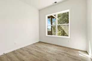 12041 Turnstone Dr, Klamath Falls, OR 97601 - Photo 29