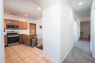 1390 NE 3rd St, Redmond, OR 97756 - Photo 13