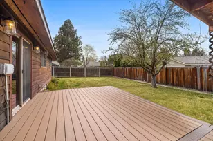 2407 NE Libby Pl, Bend, OR 97701 - Photo 13