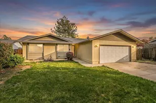 3167 Delta Waters Rd, Medford, OR 97504 - Photo 1