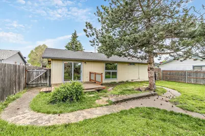 3167 Delta Waters Road, Medford, OR 97504 - Photo 17