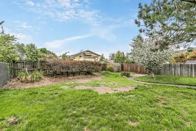 3167 Delta Waters Road, Medford, OR 97504 - Photo 19