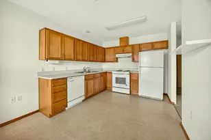 943 Mountain Meadows Cir, Ashland, OR 97520 - Photo 3