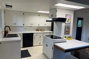 2894 Orchard Home Dr, Medford, OR 97501 - Photo 7