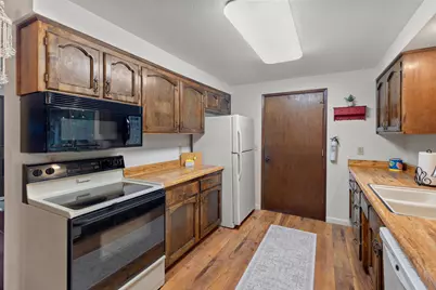 2191 Mayfield Drive, Grants Pass, OR 97527 - Photo 5