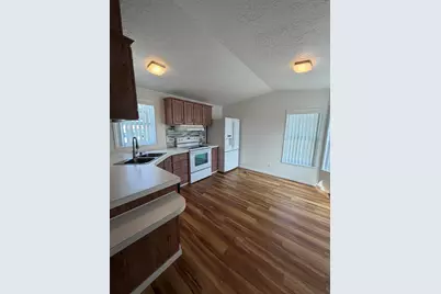 3431 S Pacific Highway #SPC 145, Medford, OR 97501 - Photo 13