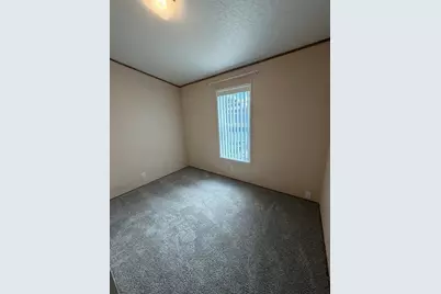 3431 S Pacific Highway #SPC 145, Medford, OR 97501 - Photo 21