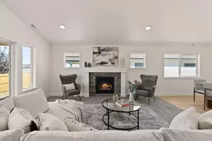 4174 SW Pumice Ave, Redmond, OR 97756 - Photo 5