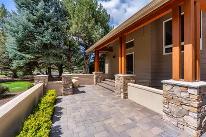 1953 Kingfisher Circle, Redmond, OR 97756 - Photo 9