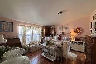 1000 S McKern Ct, Newberg, OR 97132 - Photo 11