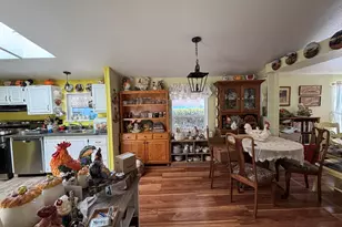 1000 S McKern Ct, Newberg, OR 97132 - Photo 5